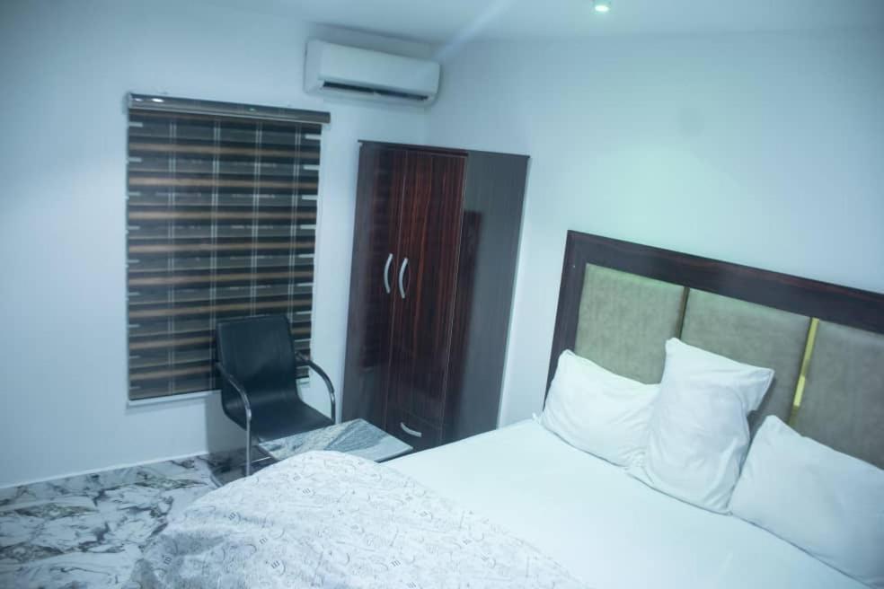 Kay Luxury Suites Уйо Экстерьер фото